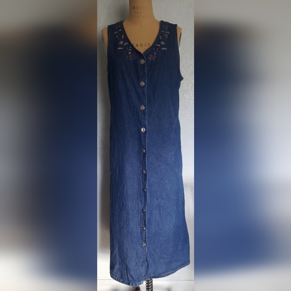 White Stage Sleeveless V-neck Embroidered  With Pockets Denim Midi Dress Size S